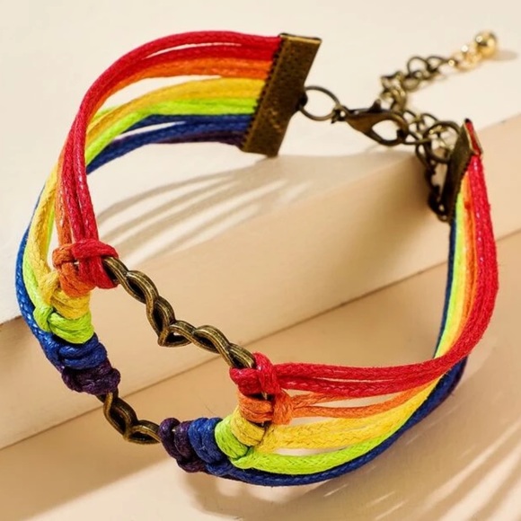 NEW Show Your Pride Rainbow Bracelet🌈 - Picture 2 of 3